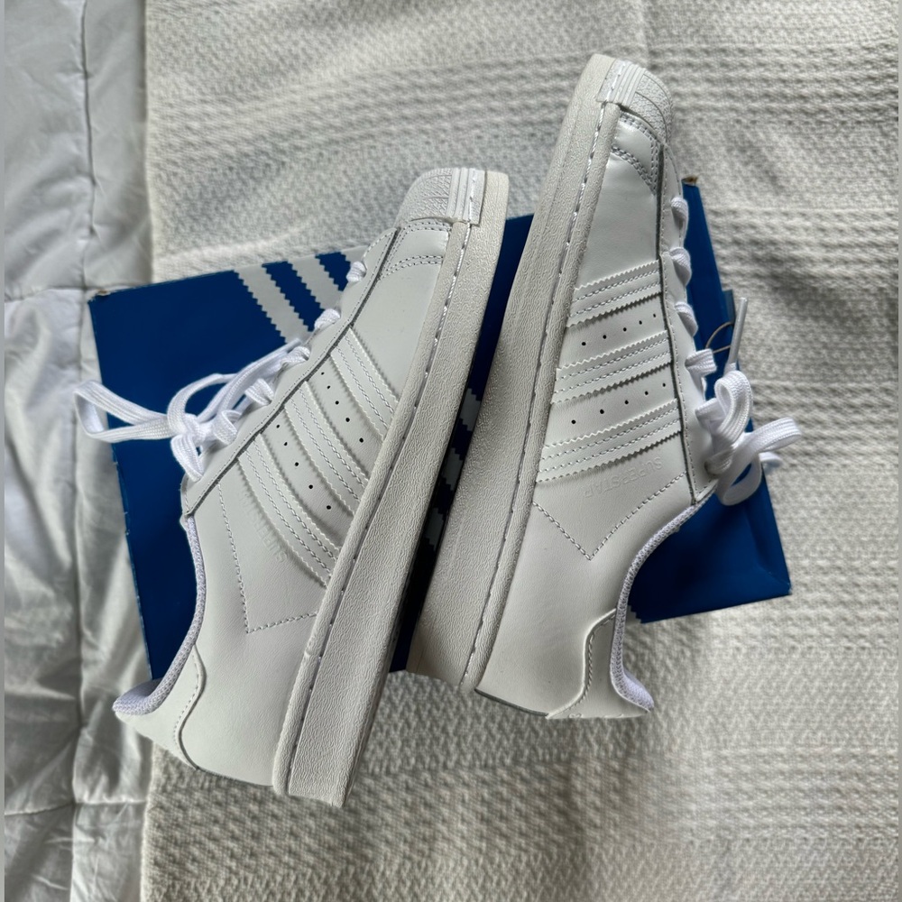 Adidas Superstar